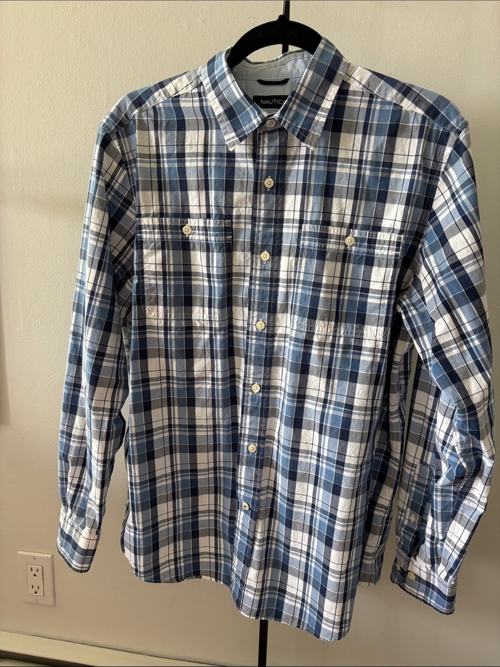 Nautica Men's Blue and White Plaid Button-Down Shirt - size M